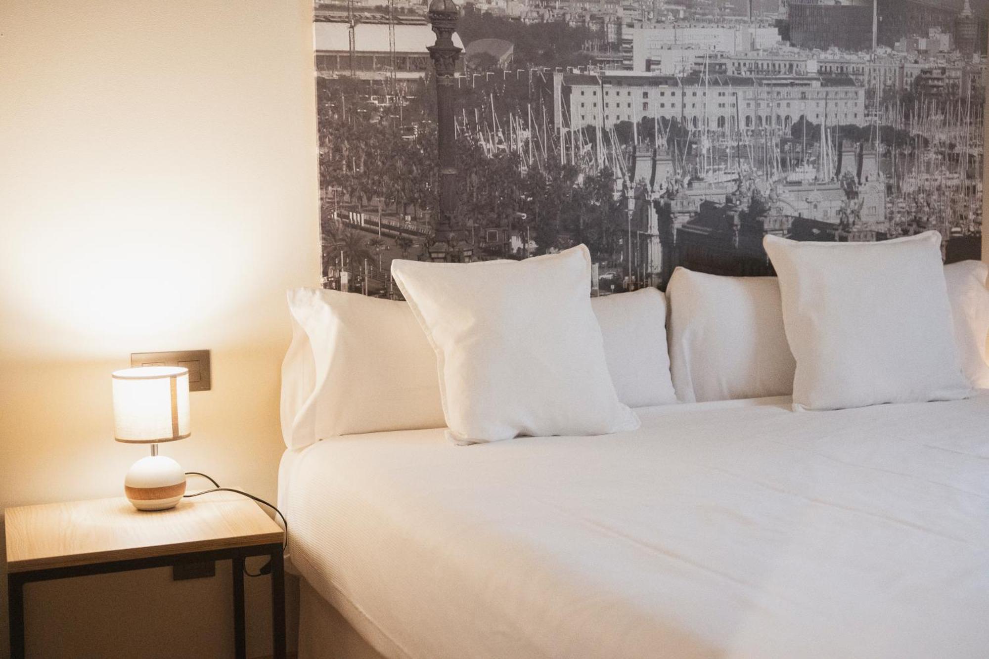 Apartments Hotel Sant Pau Barcelona Bagian luar foto