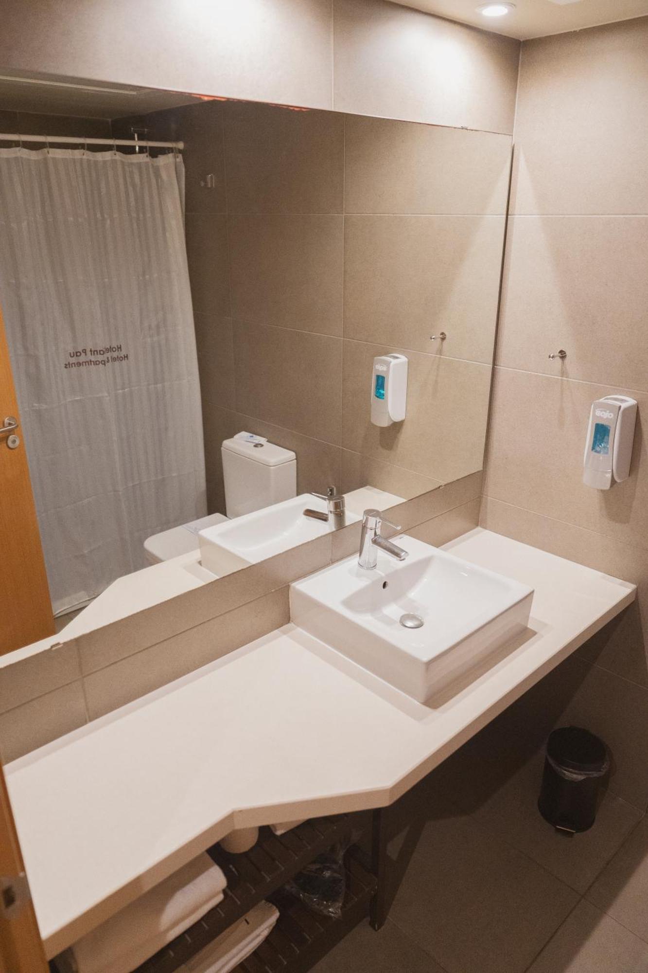 Apartments Hotel Sant Pau Barcelona Bagian luar foto